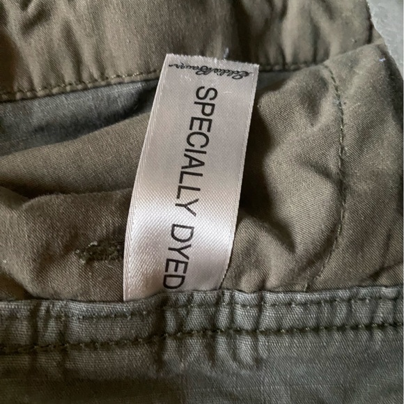 Navy green cargo shorts mid rise - Picture 4 of 4